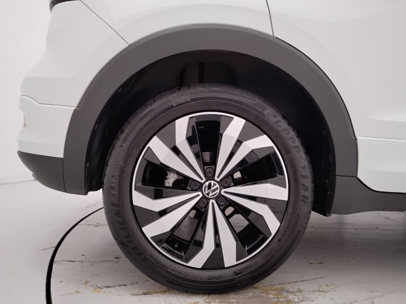 GuidiCar - VOLKSWAGEN T-Cross 2022 T-Cross 1.0 tsi Advanced 110cv Usato