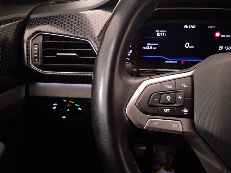 GuidiCar - VOLKSWAGEN T-Cross 2022 T-Cross 1.0 tsi Advanced 110cv Usato