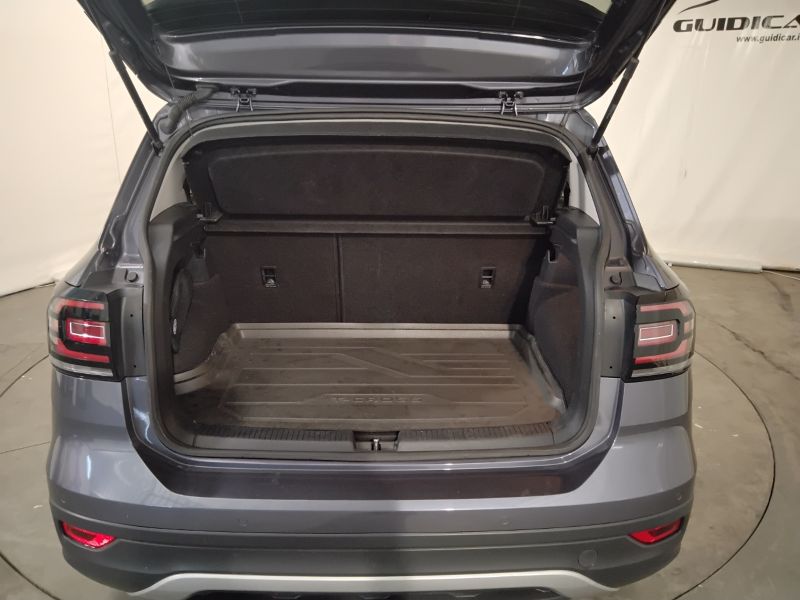 GuidiCar - VOLKSWAGEN T-Cross 2022 T-Cross 1.0 tsi Advanced 110cv Usato