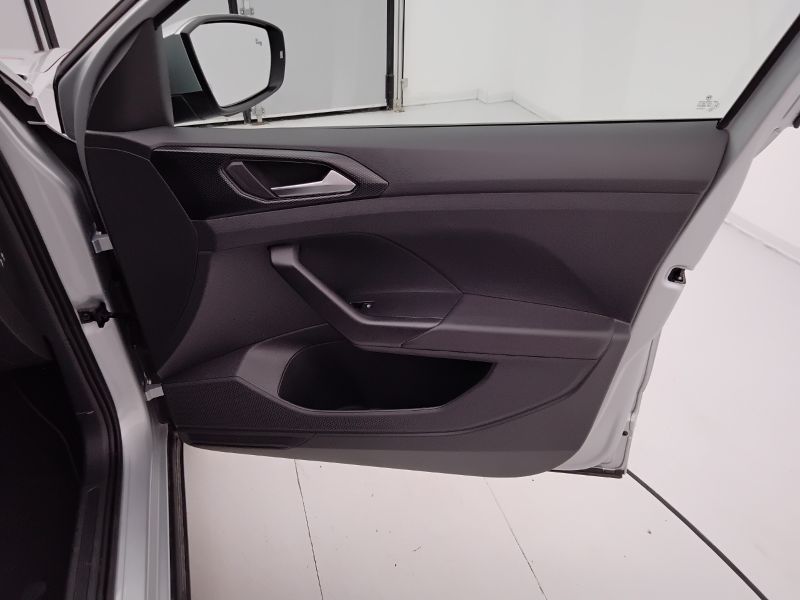 GuidiCar - VOLKSWAGEN T-Cross 2021 T-Cross 1.0 tsi Sport 95cv Usato