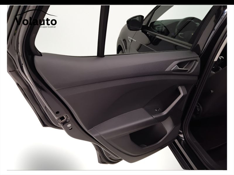 GuidiCar - VOLKSWAGEN T-Cross 2023 T-Cross 1.0 tsi Sport 95cv Usato