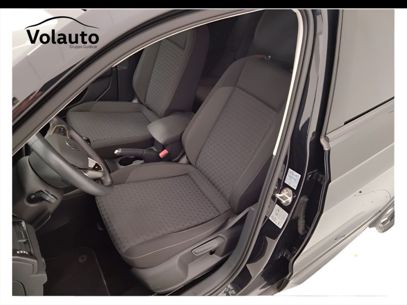 GuidiCar - VOLKSWAGEN T-Cross 2023 T-Cross 1.0 tsi Sport 95cv Usato