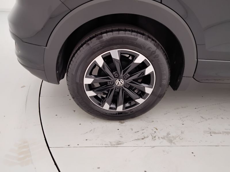 GuidiCar - VOLKSWAGEN T-Cross 2023 T-Cross 1.0 tsi Sport 95cv Usato