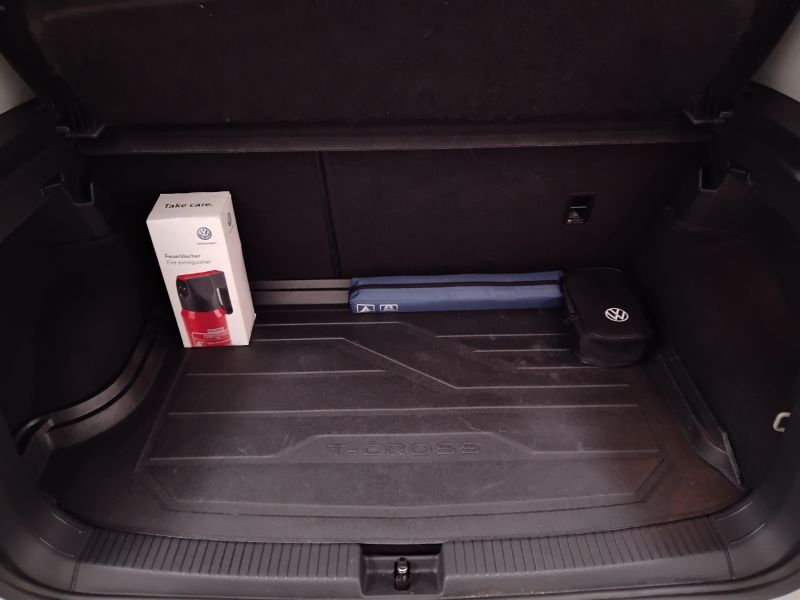 GuidiCar - VOLKSWAGEN T-Cross 2022 T-Cross 1.0 tsi Style 110cv Usato