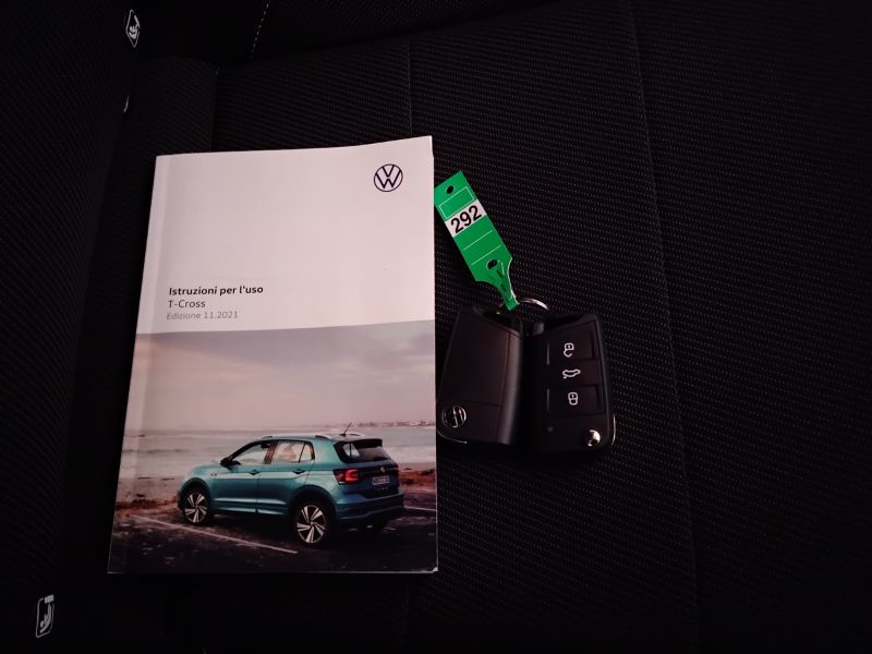GuidiCar - VOLKSWAGEN T-Cross 2022 T-Cross 1.0 tsi Style 110cv Usato