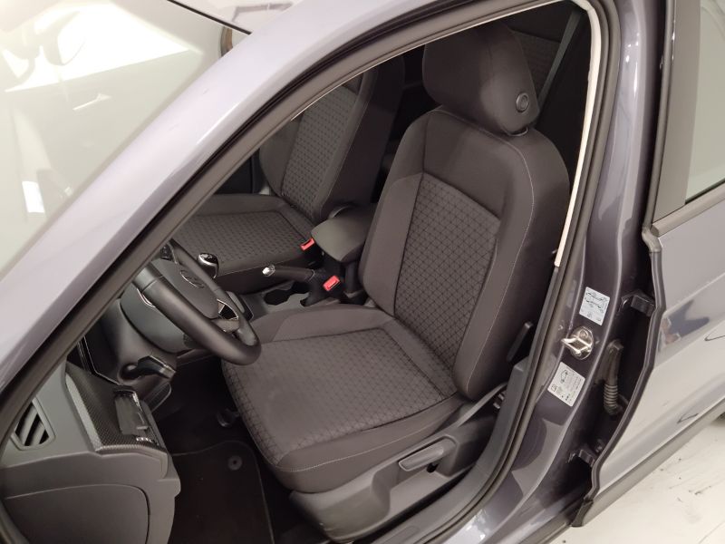 GuidiCar - VOLKSWAGEN T-Cross 2023 T-Cross 1.0 tsi Style 95cv Usato