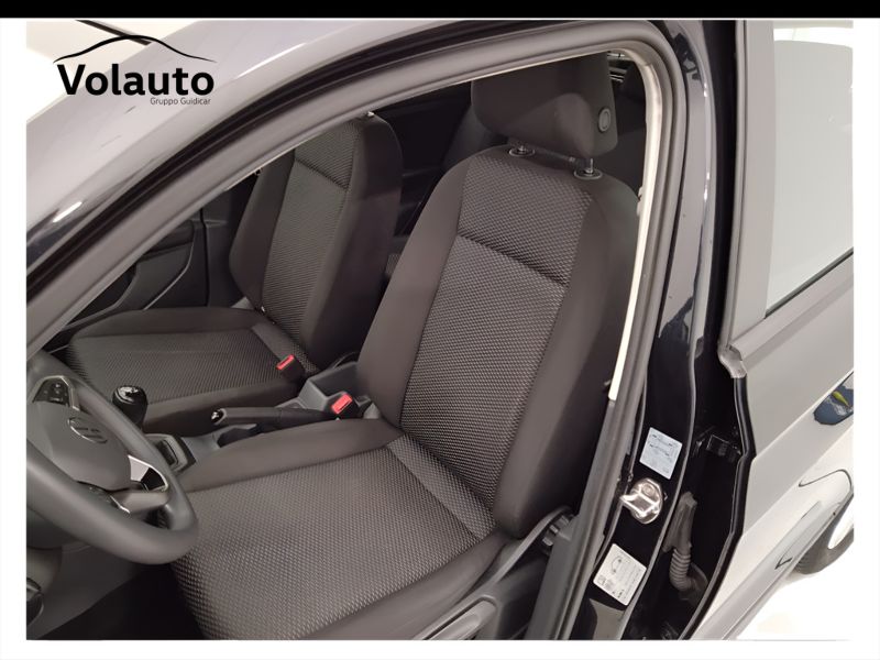 GuidiCar - VOLKSWAGEN T-Cross 2021 T-Cross 1.0 tsi Urban 95cv Usato