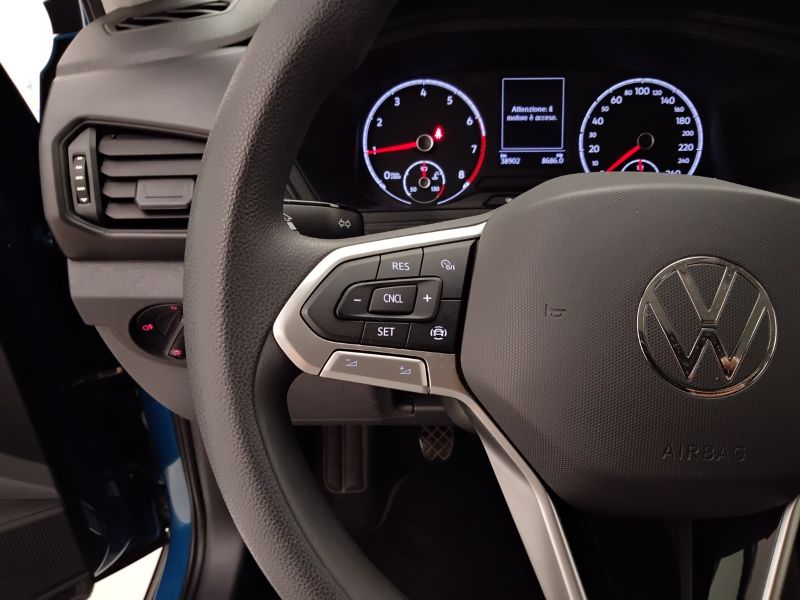 GuidiCar - VOLKSWAGEN T-Cross 2021 T-Cross 1.0 tsi Urban 95cv Usato