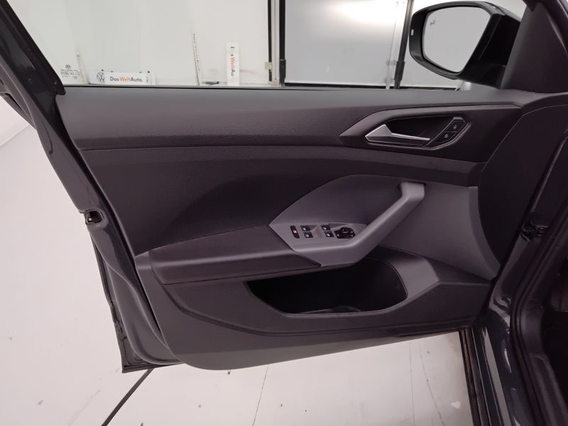 GuidiCar - VOLKSWAGEN T-Cross 2021 T-Cross 1.0 tsi Urban 95cv Usato