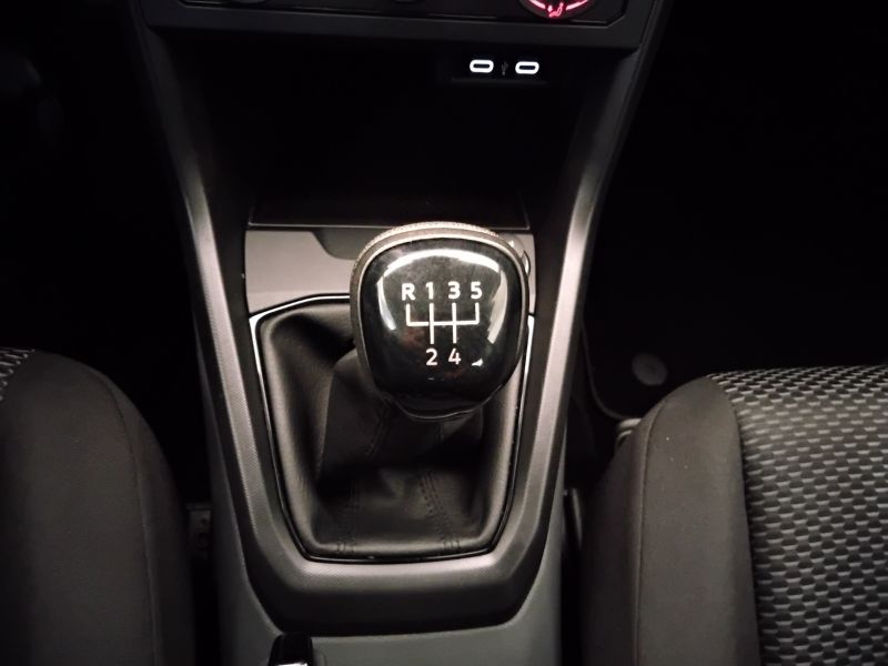 GuidiCar - VOLKSWAGEN T-Cross 2021 T-Cross 1.0 tsi Urban 95cv Usato