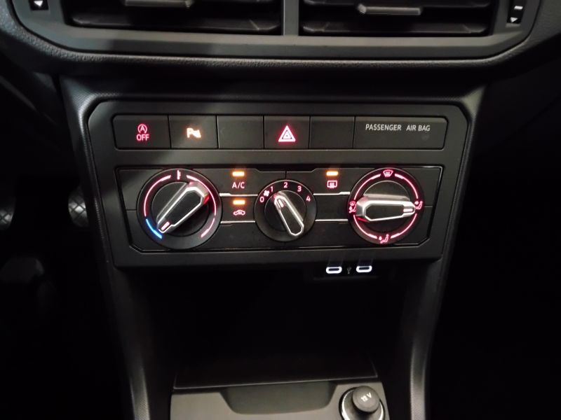 GuidiCar - VOLKSWAGEN T-Cross 2021 T-Cross 1.0 tsi Urban 95cv Usato