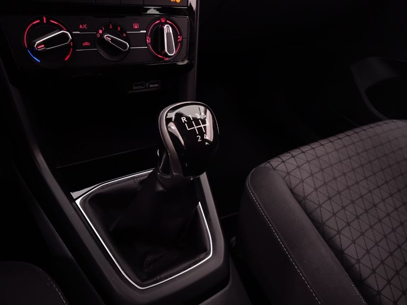 GuidiCar - VOLKSWAGEN T-Cross 2019 T-Cross 1.6 tdi Style 95cv Usato
