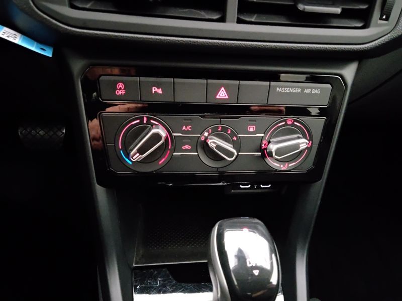 GuidiCar - VOLKSWAGEN T-Cross 2021 T-Cross 1.0 tsi Style 110cv dsg Usato