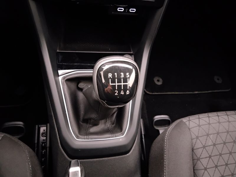 GuidiCar - VOLKSWAGEN T-Cross 2022 T-Cross 1.0 tsi Sport 110cv Usato