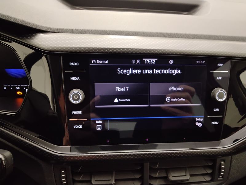 GuidiCar - VOLKSWAGEN T-Cross 2022 T-Cross 1.0 tsi Sport 110cv Usato
