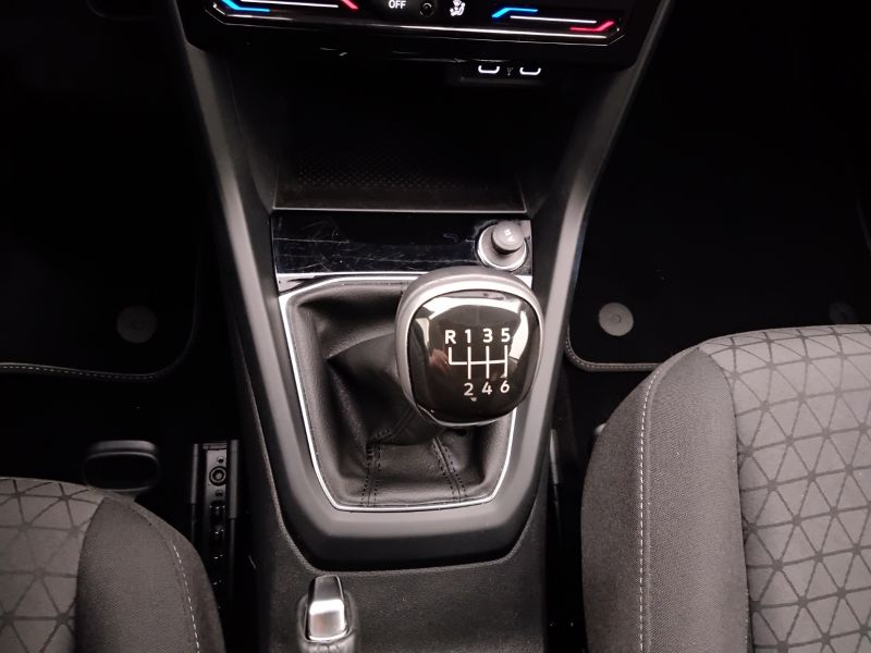 GuidiCar - VOLKSWAGEN T-Cross 2022 T-Cross 1.0 tsi Sport 110cv Usato