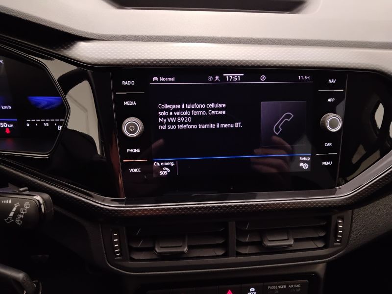 GuidiCar - VOLKSWAGEN T-Cross 2022 T-Cross 1.0 tsi Sport 110cv Usato