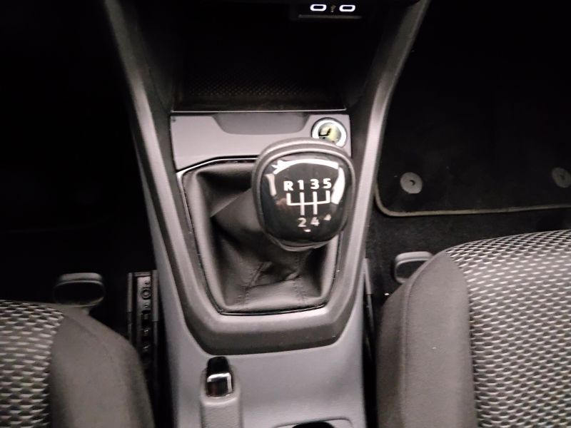 GuidiCar - VOLKSWAGEN T-Cross 2021 T-Cross 1.0 tsi Urban 95cv Usato