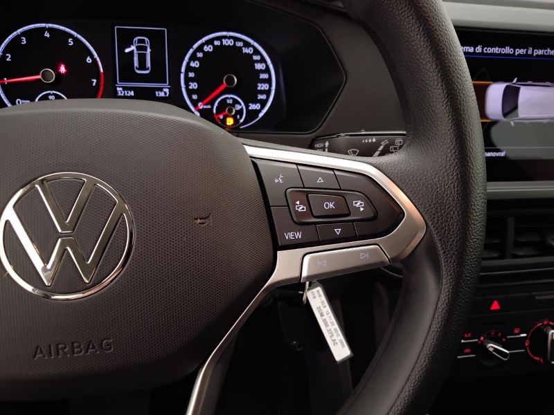 GuidiCar - VOLKSWAGEN T-Cross 2021 T-Cross 1.0 tsi Urban 95cv Usato
