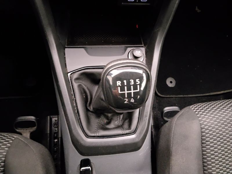 GuidiCar - VOLKSWAGEN T-Cross 2021 T-Cross 1.0 tsi Urban 95cv Usato