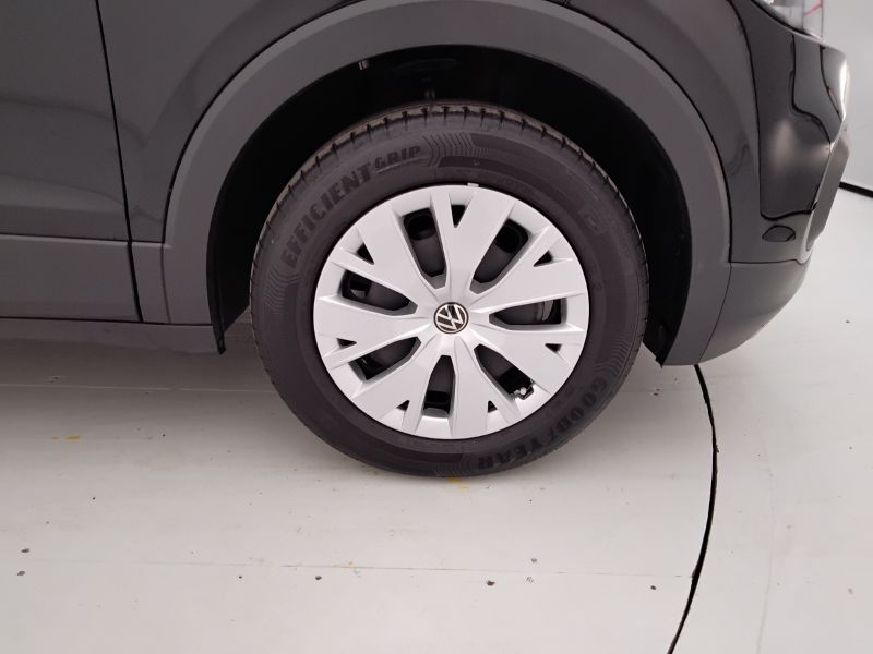 GuidiCar - VOLKSWAGEN T-Cross 2021 T-Cross 1.0 tsi Urban 95cv Usato