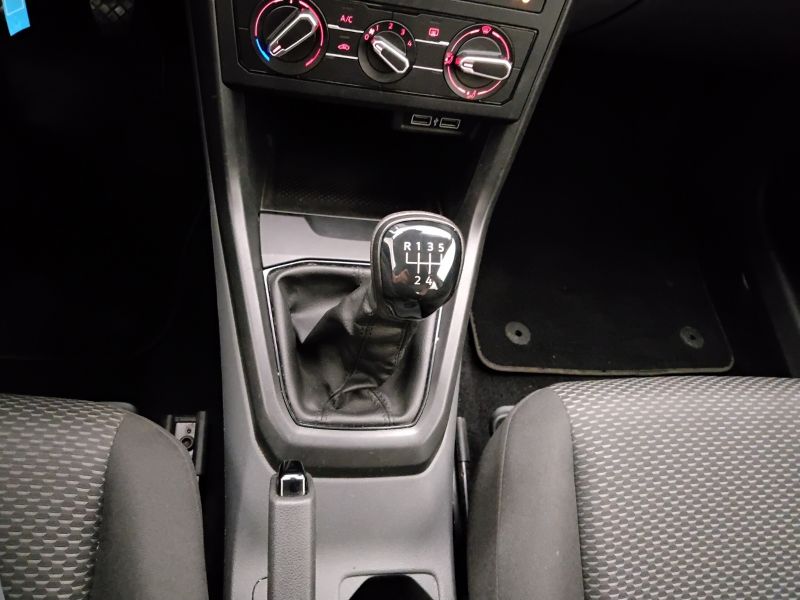 GuidiCar - VOLKSWAGEN T-Cross T-Cross - T-Cross 1.6 TDI SCR Urban BMT