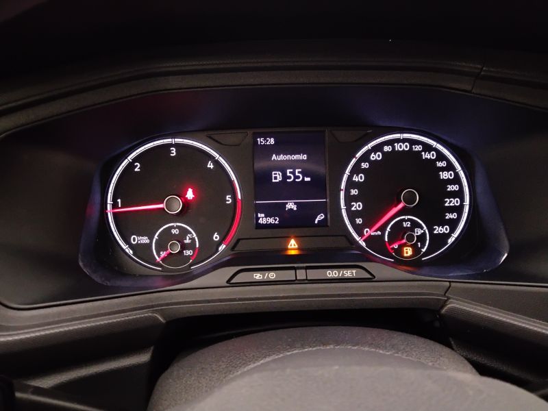 GuidiCar - VOLKSWAGEN T-Cross 2021 T-Cross 1.6 tdi Urban 95cv Usato