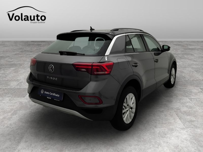 GuidiCar - VOLKSWAGEN T-Roc 2022 T-Roc 1.0 tsi Life Usato