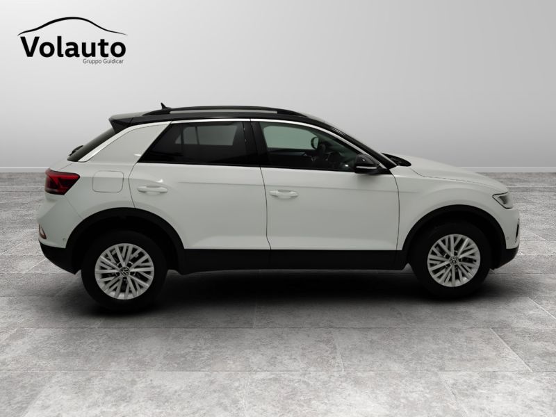 GuidiCar - VOLKSWAGEN T-Roc 2022 T-Roc 1.0 tsi Life Usato