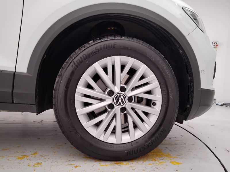 GuidiCar - VOLKSWAGEN T-Roc 2022 T-Roc 1.0 tsi Life Usato