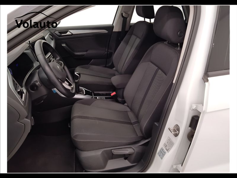 GuidiCar - VOLKSWAGEN T-Roc 2022 T-Roc 1.0 tsi Life Usato