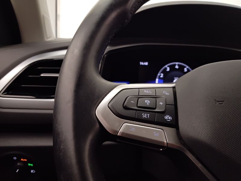 GuidiCar - VOLKSWAGEN T-Roc 2022 T-Roc 1.0 tsi Life Usato