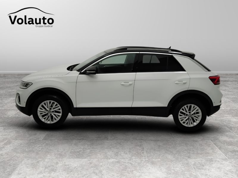 GuidiCar - VOLKSWAGEN T-Roc 2022 T-Roc 1.0 tsi Life Usato