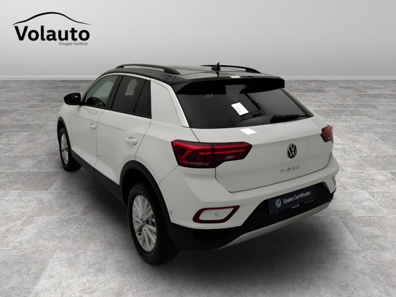 GuidiCar - VOLKSWAGEN T-Roc 2022 T-Roc 1.0 tsi Life Usato