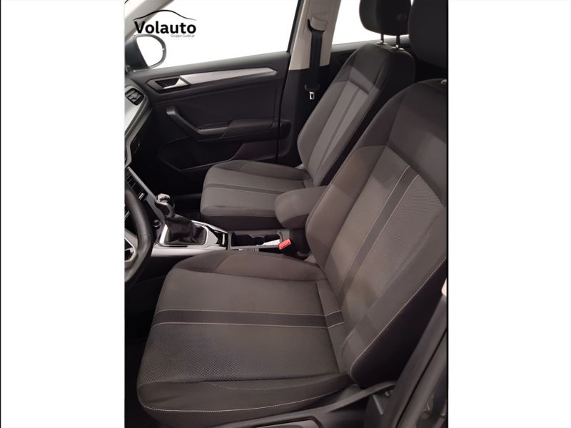 GuidiCar - VOLKSWAGEN T-Roc 2022 T-Roc 1.0 tsi Life Usato