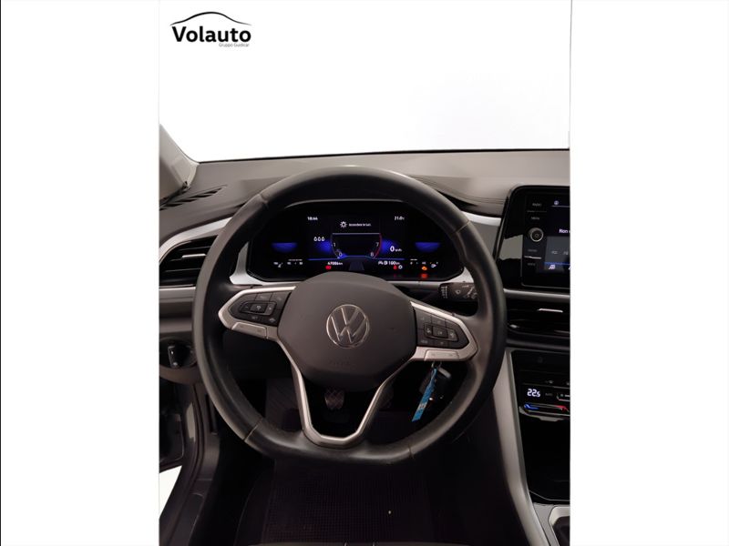 GuidiCar - VOLKSWAGEN T-Roc 2022 T-Roc 1.0 tsi Life Usato