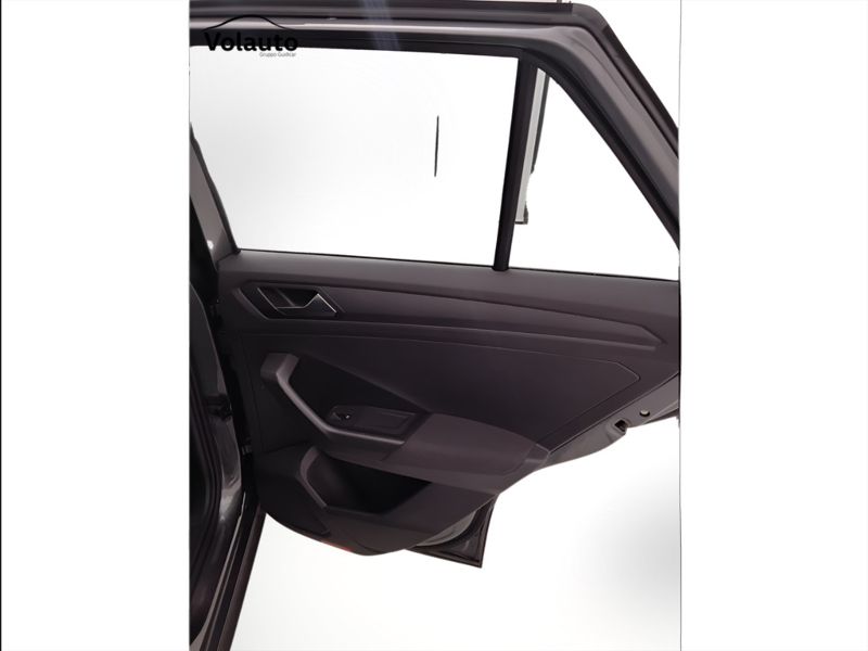 GuidiCar - VOLKSWAGEN T-Roc 2022 T-Roc 1.0 tsi Life Usato