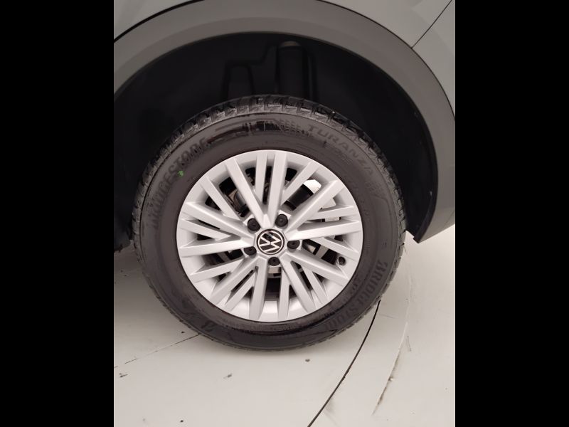 GuidiCar - VOLKSWAGEN T-Roc 2022 T-Roc 1.0 tsi Life Usato