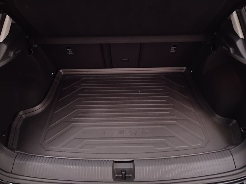 GuidiCar - VOLKSWAGEN T-Roc 2022 T-Roc 1.0 tsi Life Usato