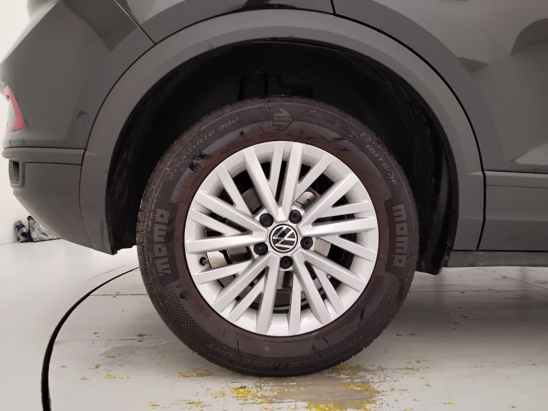 GuidiCar - VOLKSWAGEN T-Roc 2022 T-Roc 1.0 tsi Life Usato
