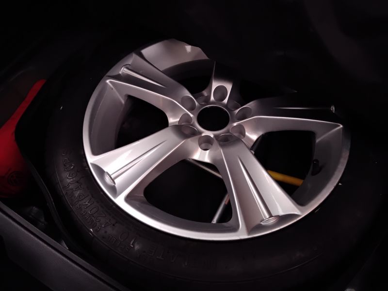 GuidiCar - VOLKSWAGEN T-Roc 2022 T-Roc 1.0 tsi Life Usato