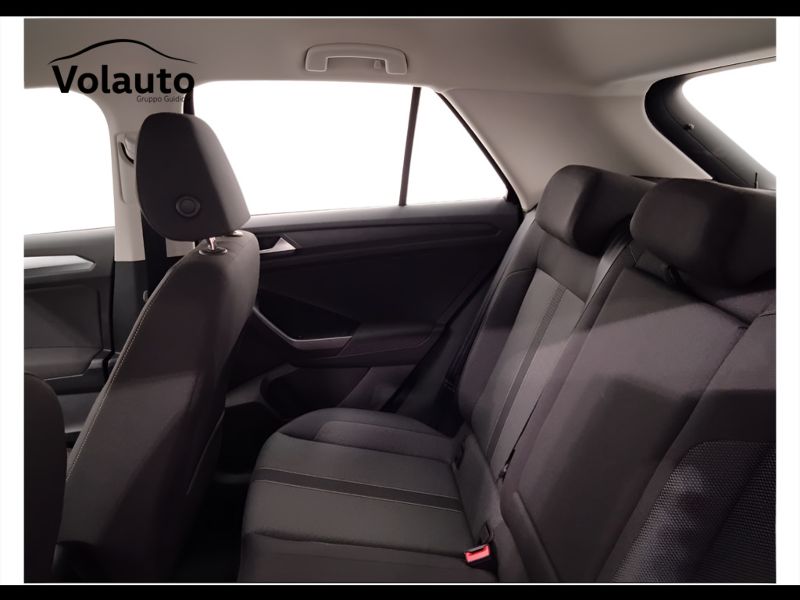 GuidiCar - VOLKSWAGEN T-Roc 2022 T-Roc 1.0 tsi Life Usato
