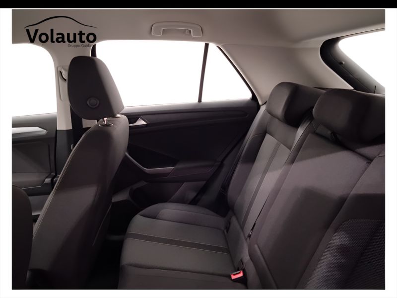 GuidiCar - VOLKSWAGEN T-Roc 2022 T-Roc 1.0 tsi Life Usato