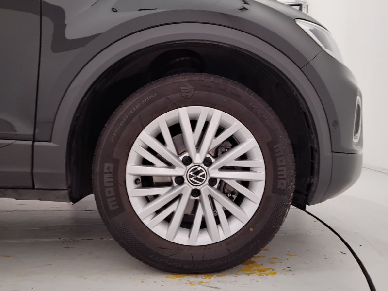 GuidiCar - VOLKSWAGEN T-Roc 2022 T-Roc 1.0 tsi Life Usato