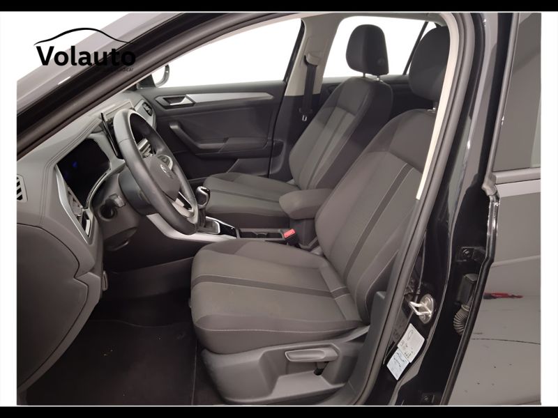 GuidiCar - VOLKSWAGEN T-Roc 2022 T-Roc 1.0 tsi Life Usato