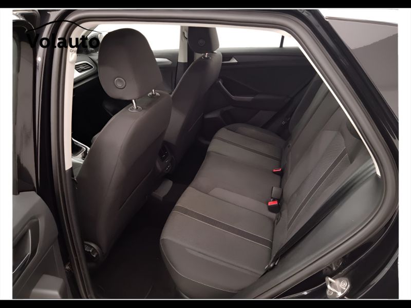 GuidiCar - VOLKSWAGEN T-Roc 2022 T-Roc 1.0 tsi Life Usato
