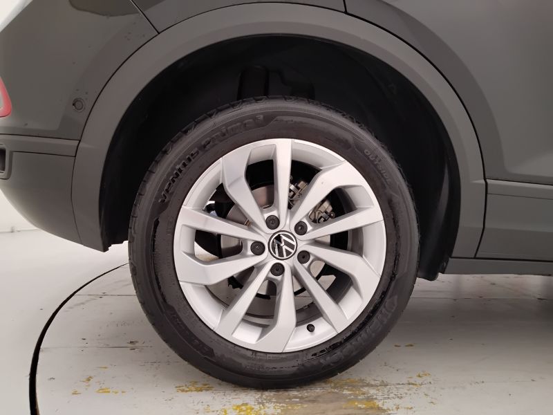 GuidiCar - VOLKSWAGEN T-Roc 2022 T-Roc 1.0 tsi Life Usato