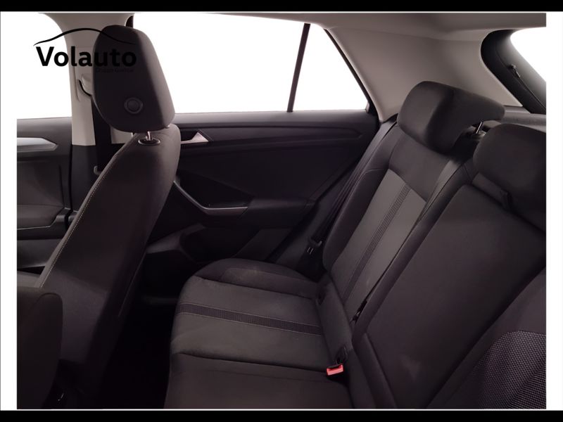 GuidiCar - VOLKSWAGEN T-Roc 2022 T-Roc 1.0 tsi Life Usato