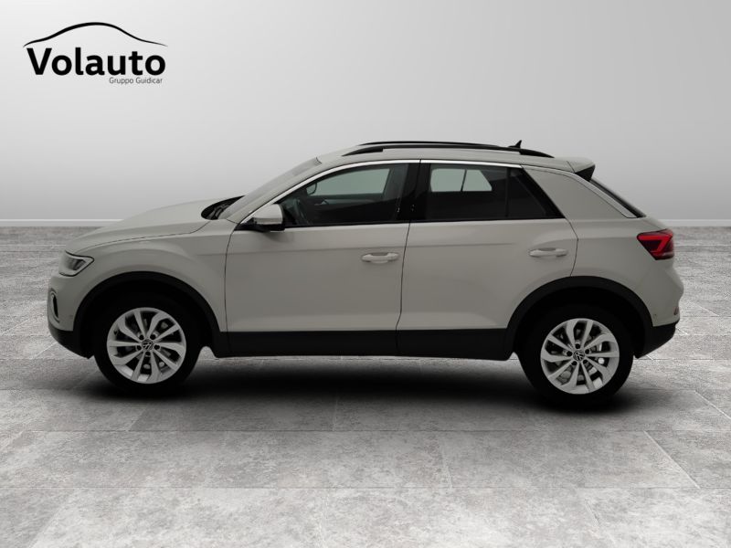 GuidiCar - VOLKSWAGEN T-Roc 2022 T-Roc 1.0 tsi Life Usato