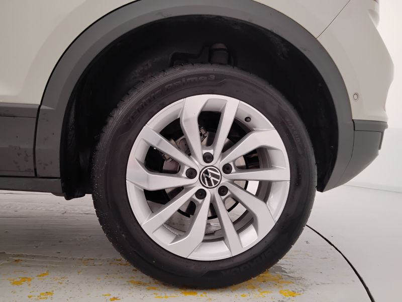 GuidiCar - VOLKSWAGEN T-Roc 2022 T-Roc 1.0 tsi Life Usato